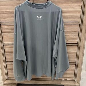Under Armour long sleeve tee